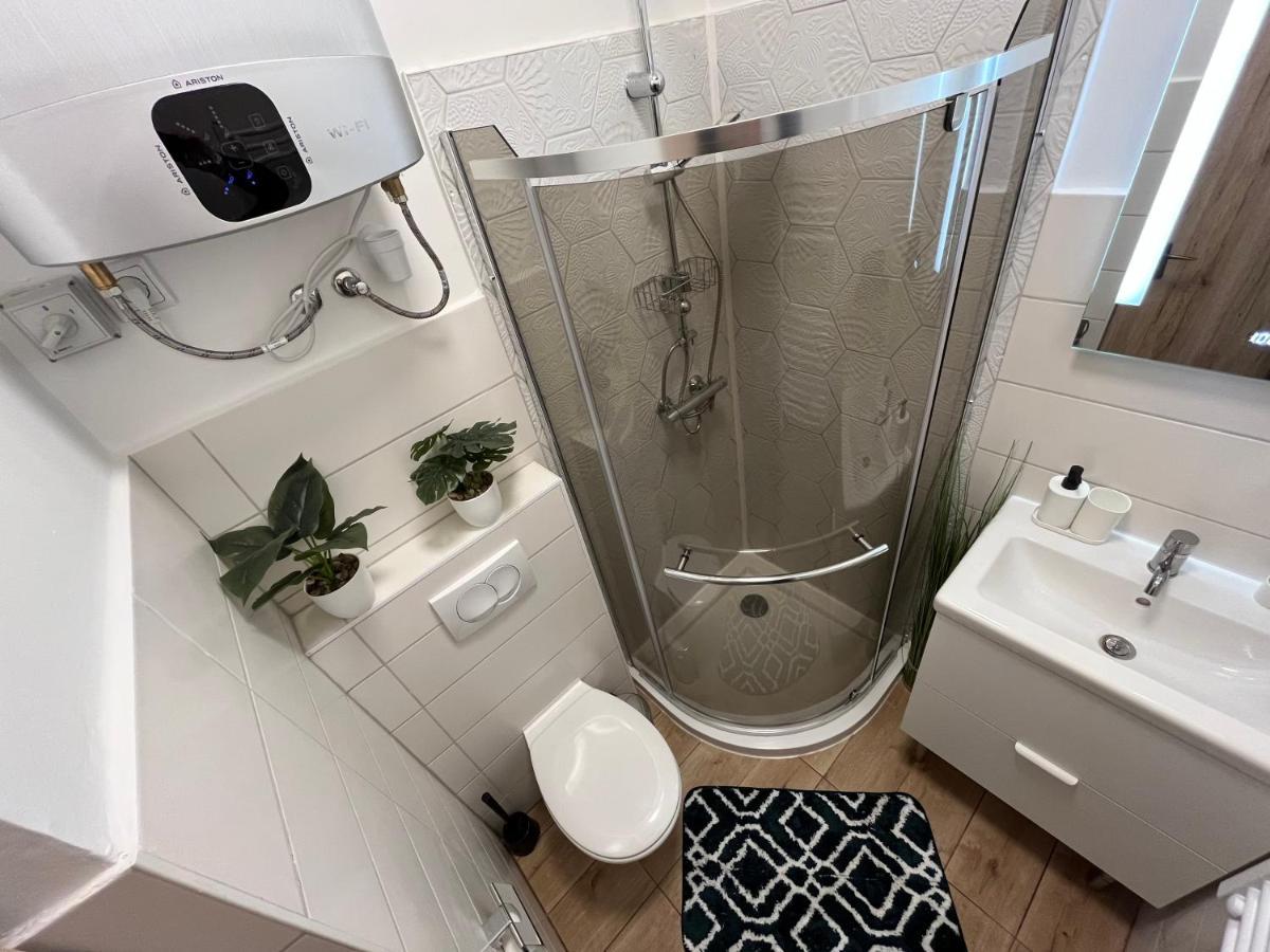 R74 - Your In Apartment Budapest